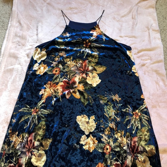 Velvet Floral Design Spaghetti Strap Dress - Picture 2 of 3